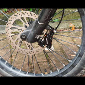 UB1 4piston Oil Brakes/203x2.8mm discs