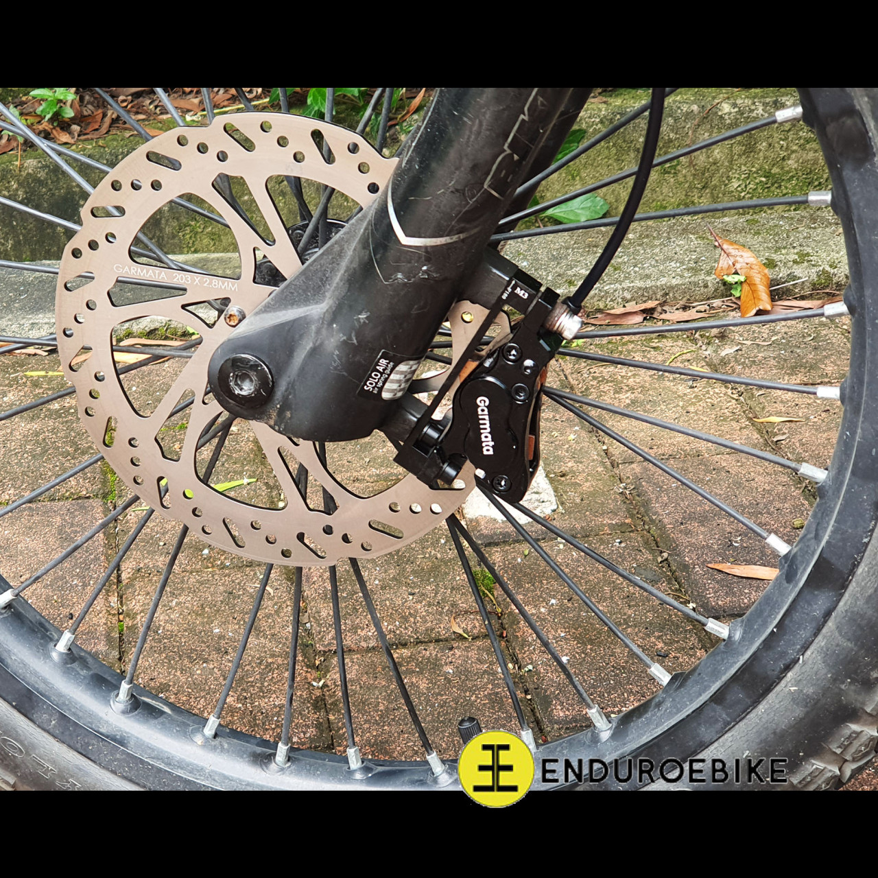 UB1 4piston Oil Brakes/203x2.8mm discs